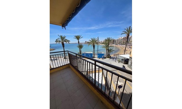 Venta - Apartamento / piso -
Torrevieja - Playa del cura