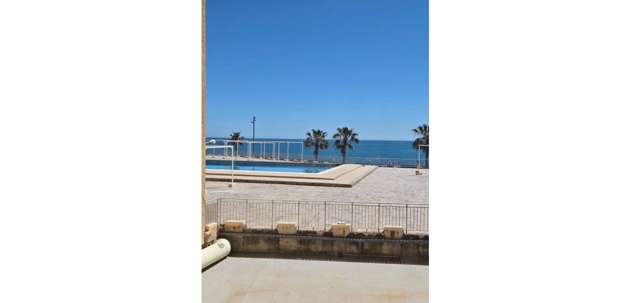 Venta - Apartamento / piso -
Torrevieja - Playa del cura