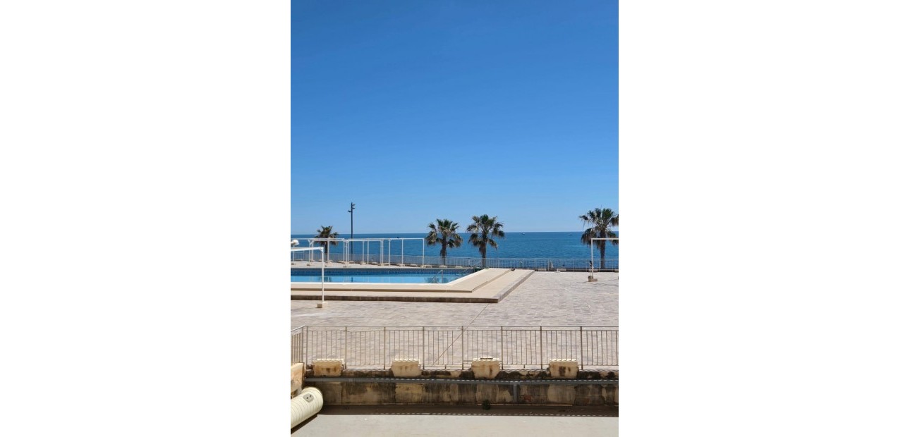 Venta - Apartamento / piso -
Torrevieja - Playa del cura