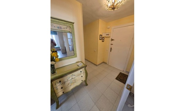 Venta - Apartamento / piso -
Torrevieja - Playa del cura