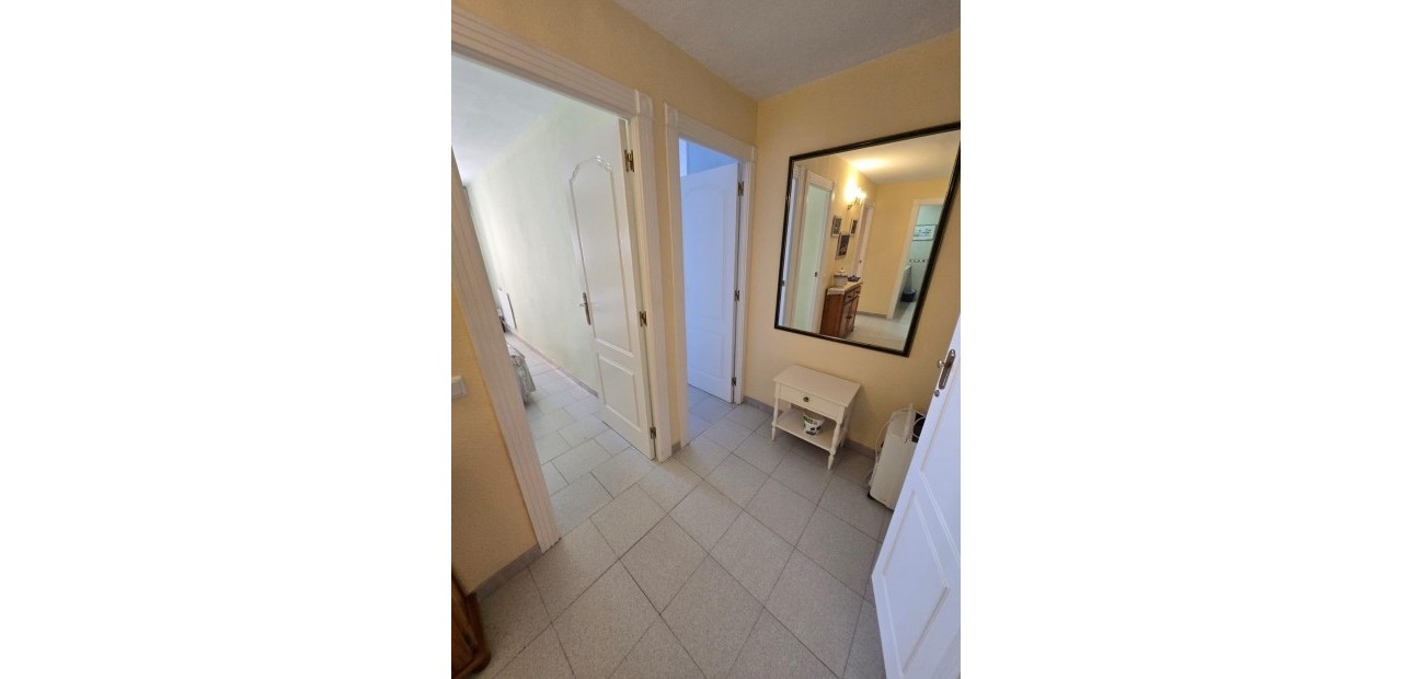 Venta - Apartamento / piso -
Torrevieja - Playa del cura