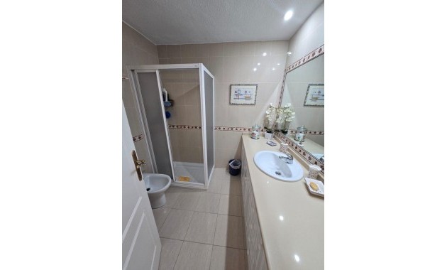 Venta - Apartamento / piso -
Torrevieja - Playa del cura