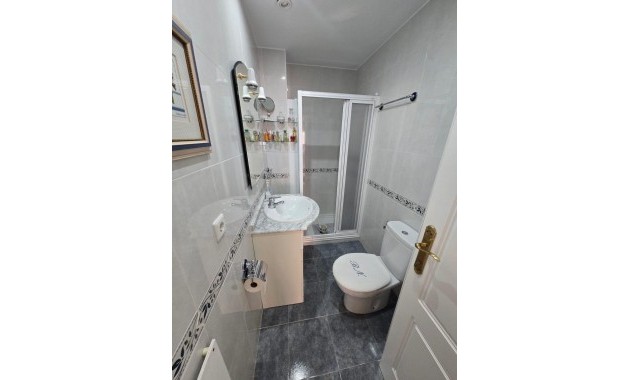 Venta - Apartamento / piso -
Torrevieja - Playa del cura
