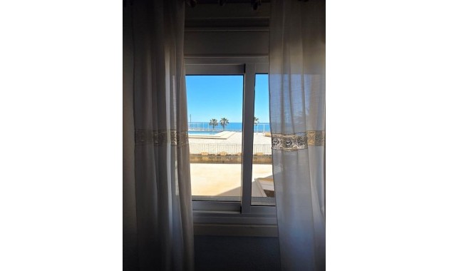 Venta - Apartamento / piso -
Torrevieja - Playa del cura