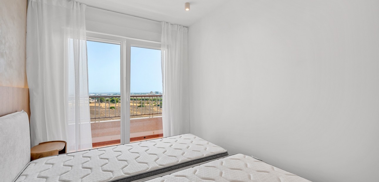 Venta - Apartamento / piso -
Torrevieja - Rocio del Mar