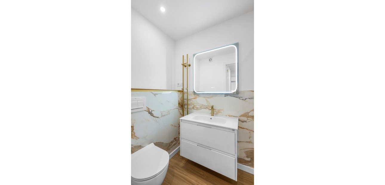 Venta - Apartamento / piso -
Torrevieja - Rocio del Mar