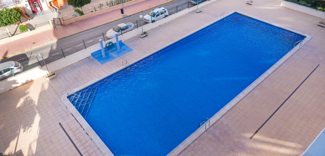 Venta - Apartamento / piso -
Torrevieja - Rocio del Mar