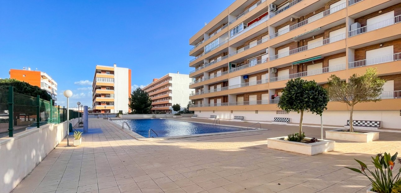 Venta - Apartamento / piso -
Torrevieja - Rocio del Mar
