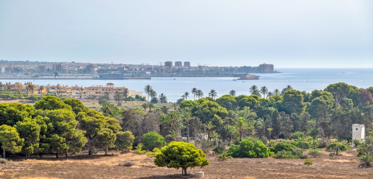 Venta - Apartamento / piso -
Torrevieja - Rocio del Mar