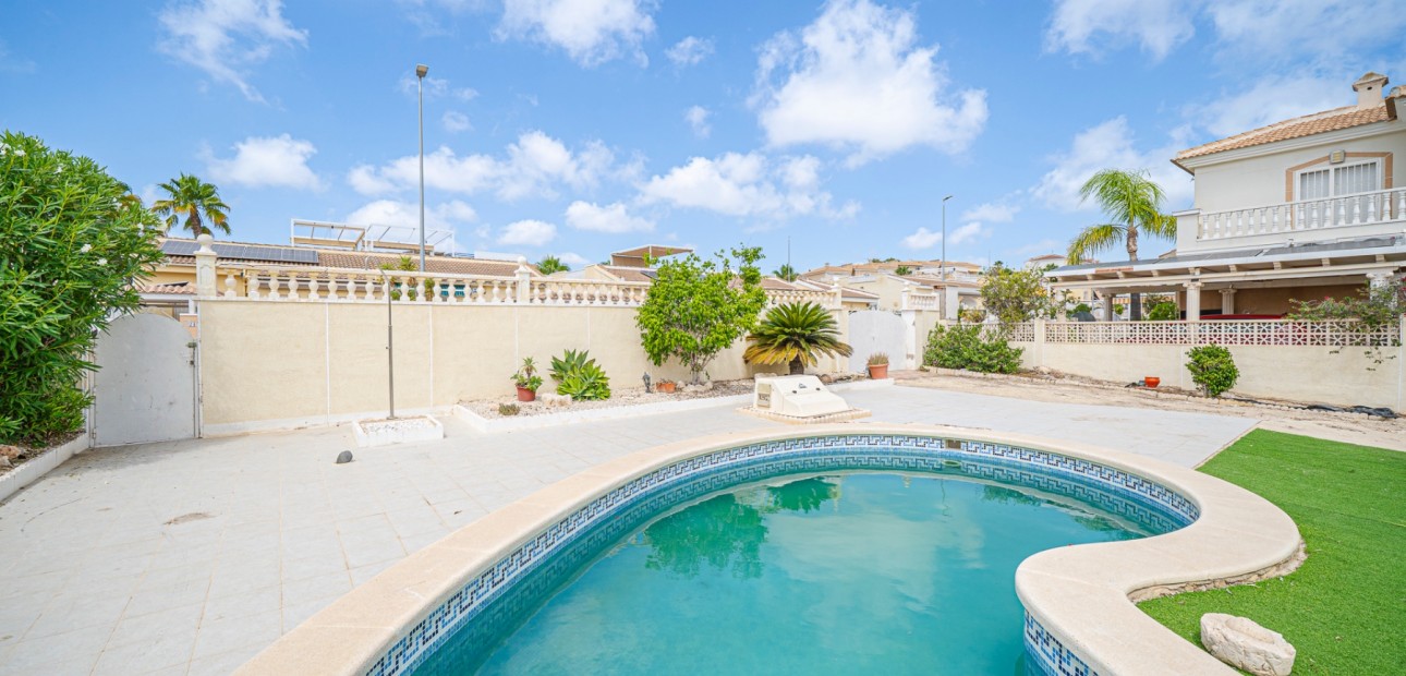 Venta - Detached Villa -
Ciudad Quesada - La Fiesta