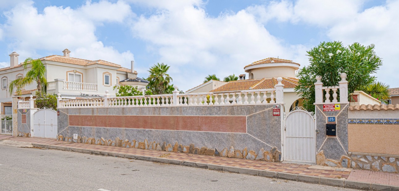 Venta - Detached Villa -
Ciudad Quesada - La Fiesta