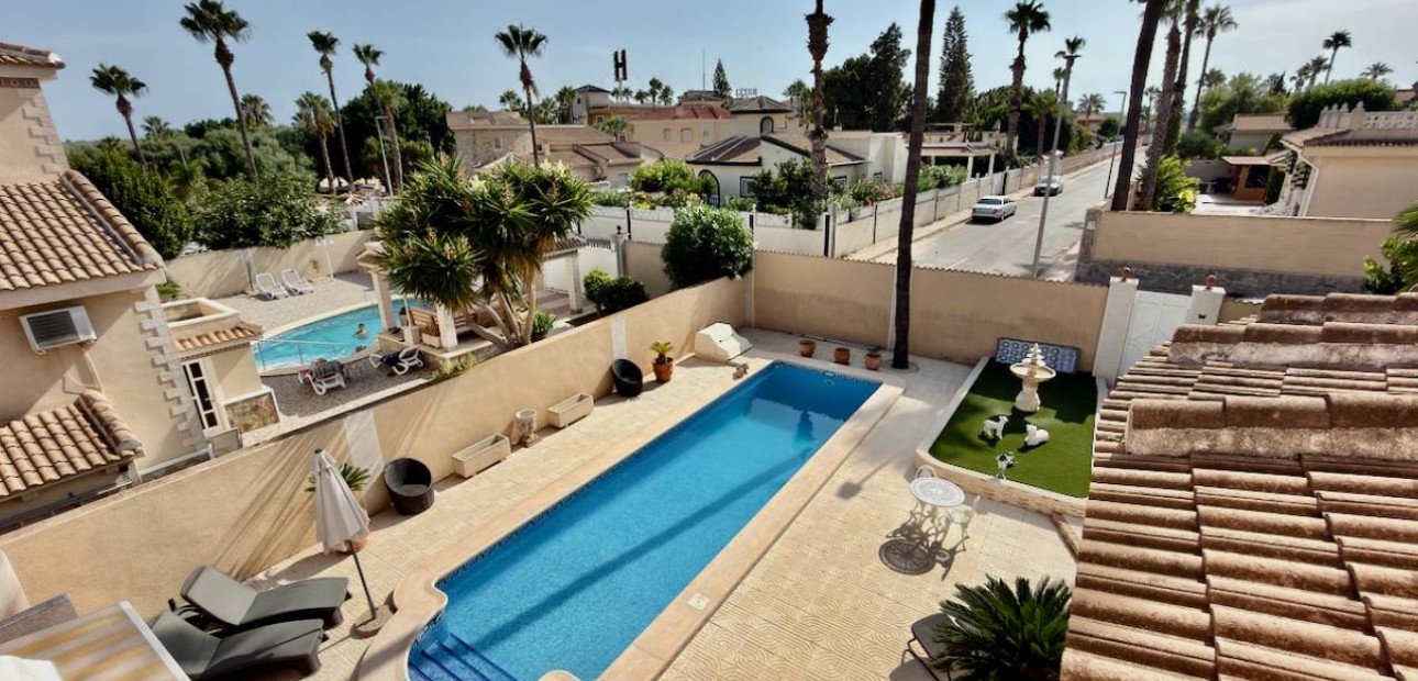 Venta - Villa -
Ciudad Quesada - Dona Pepa