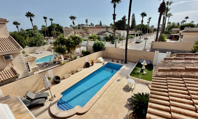 Venta - Villa -
Ciudad Quesada - Dona Pepa