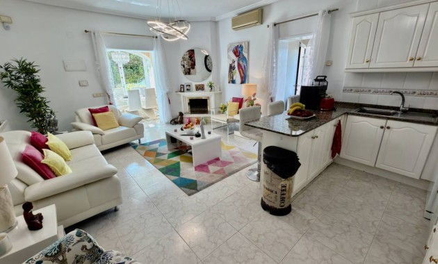 Venta - Villa -
Ciudad Quesada - Dona Pepa