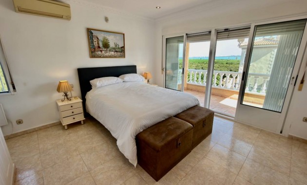 Venta - Villa -
Ciudad Quesada - Dona Pepa