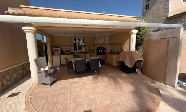 Venta - Villa -
Ciudad Quesada - Dona Pepa