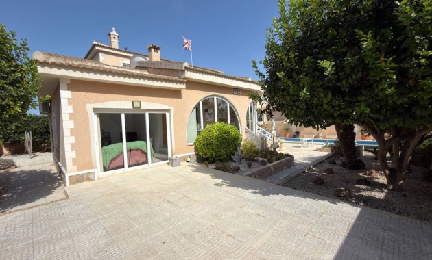 Venta - Villa -
Ciudad Quesada - Dona Pepa