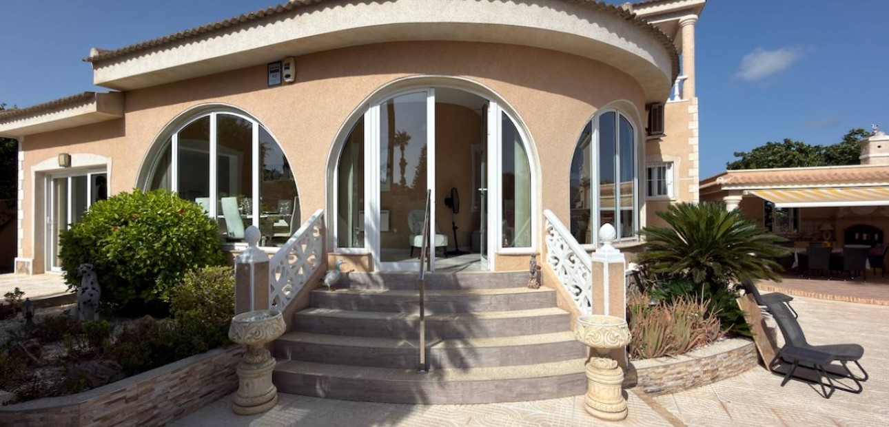 Venta - Villa -
Ciudad Quesada - Dona Pepa