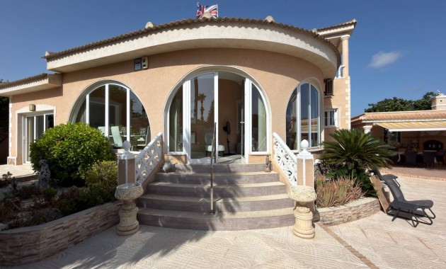Venta - Villa -
Ciudad Quesada - Dona Pepa