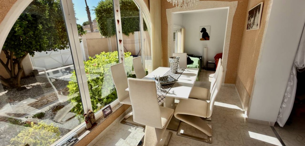 Venta - Villa -
Ciudad Quesada - Dona Pepa