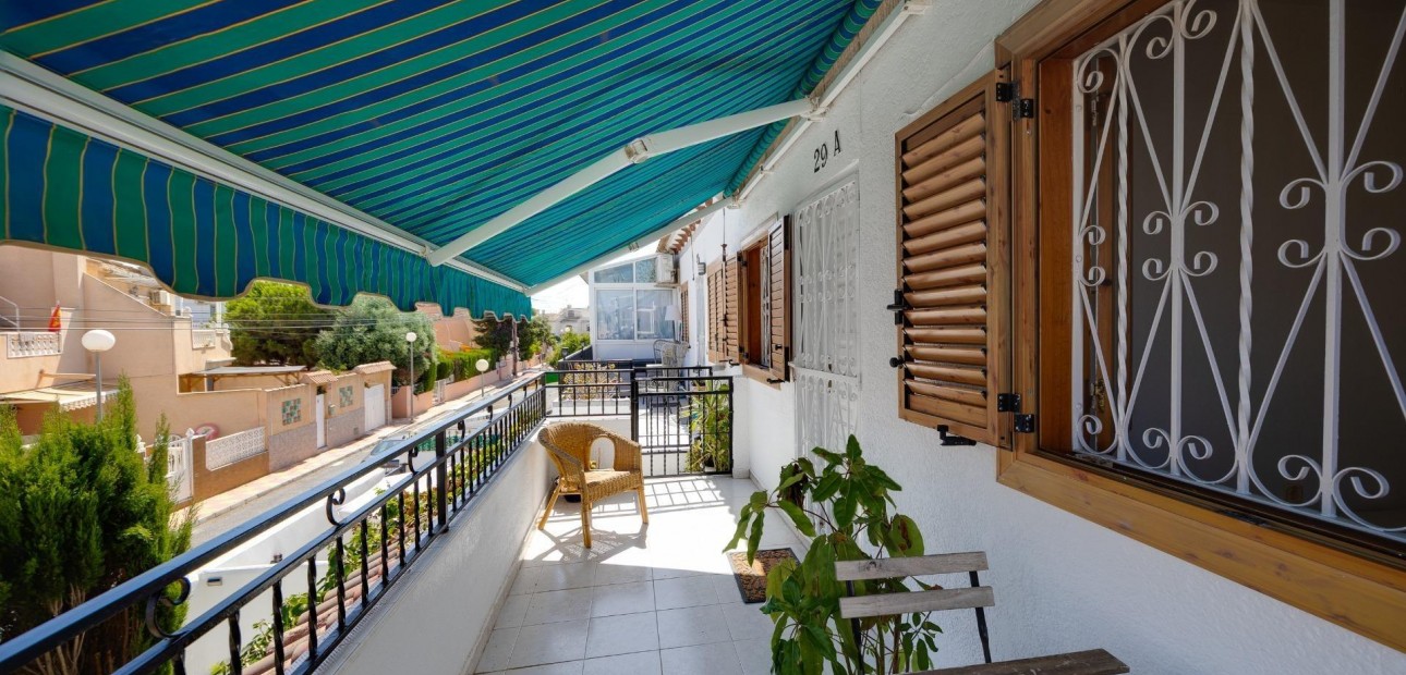 Venta - Apartamento / piso -
Torrevieja - Zona los Frutales