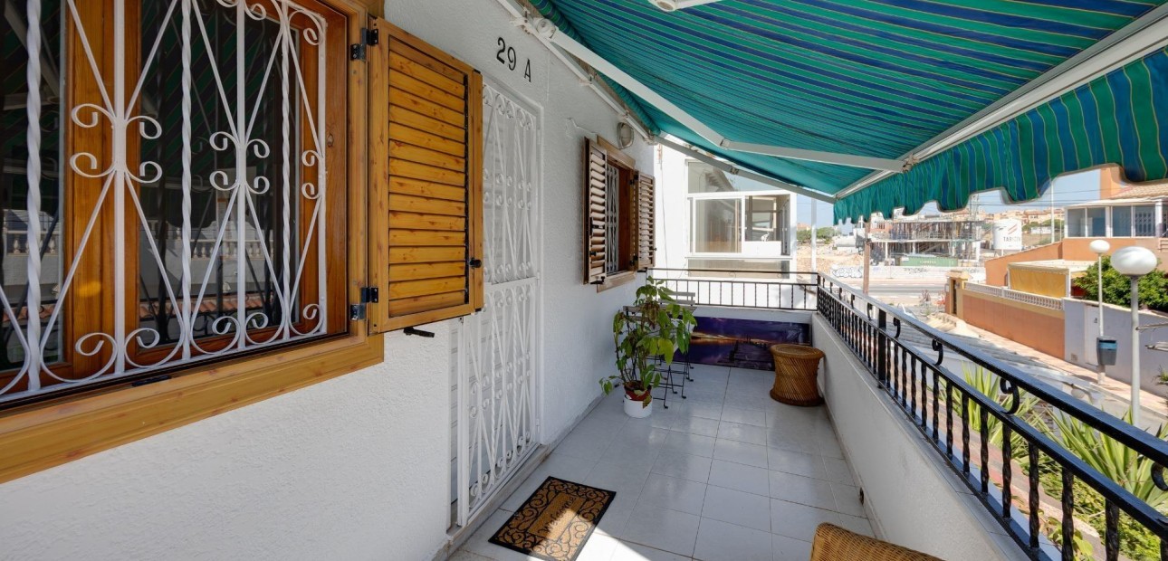 Venta - Apartamento / piso -
Torrevieja - Zona los Frutales