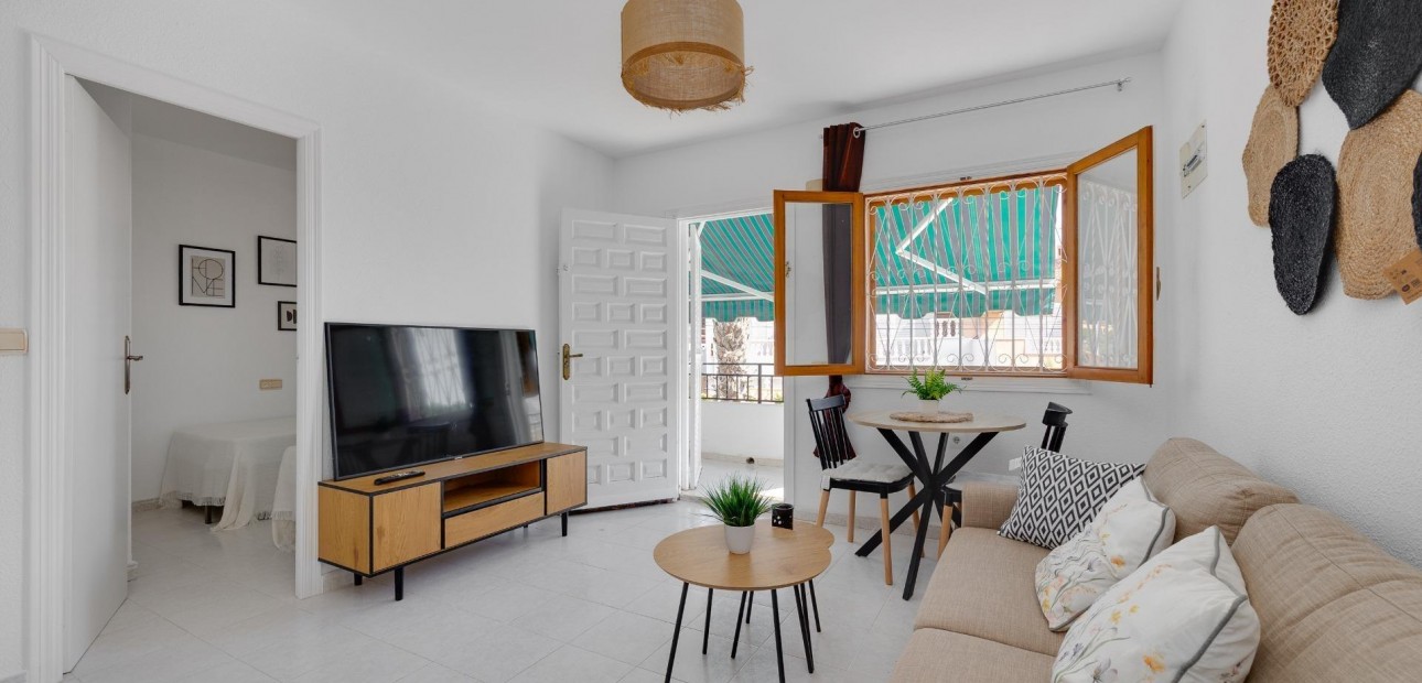 Venta - Apartamento / piso -
Torrevieja - Zona los Frutales