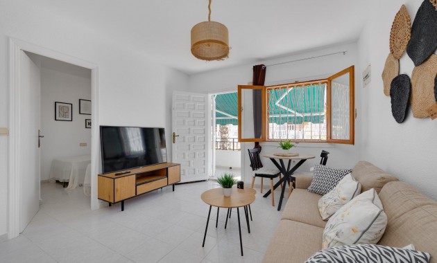Venta - Apartamento / piso -
Torrevieja - Zona los Frutales