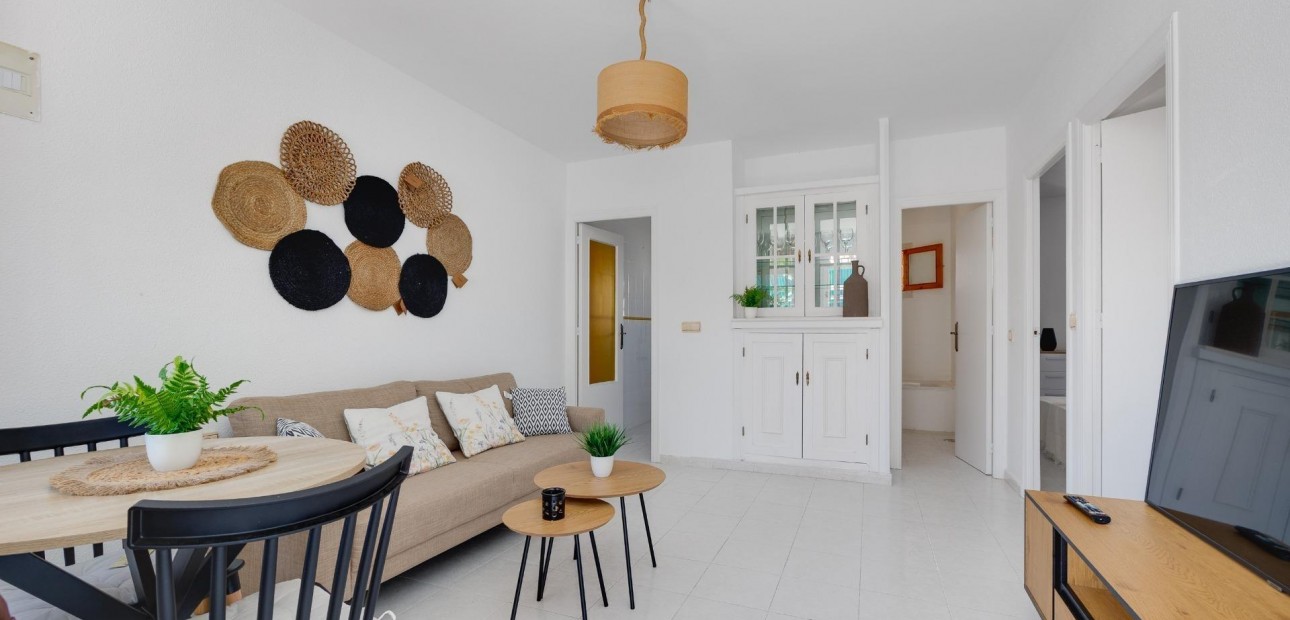 Venta - Apartamento / piso -
Torrevieja - Zona los Frutales