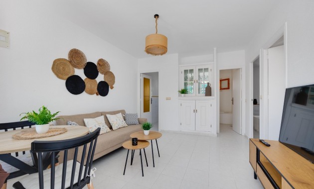 Venta - Apartamento / piso -
Torrevieja - Zona los Frutales