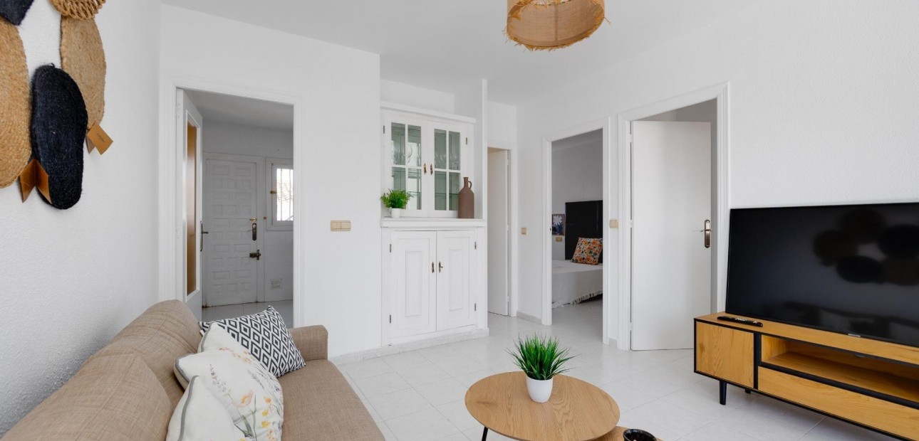 Venta - Apartamento / piso -
Torrevieja - Zona los Frutales