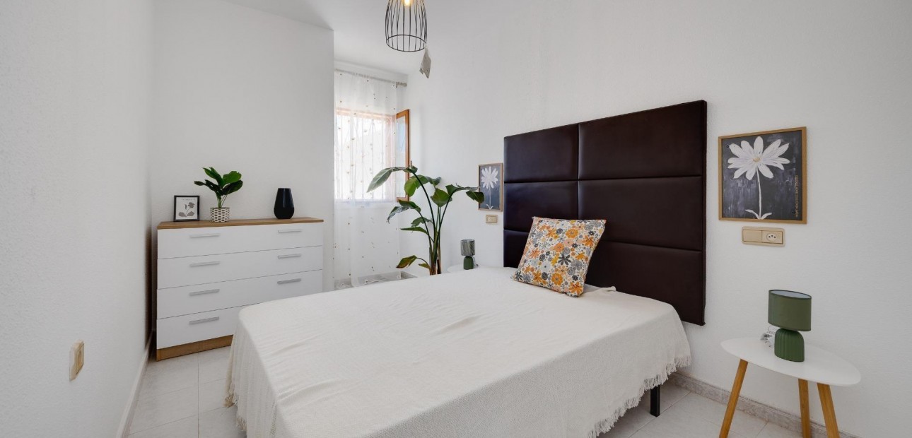 Venta - Apartamento / piso -
Torrevieja - Zona los Frutales
