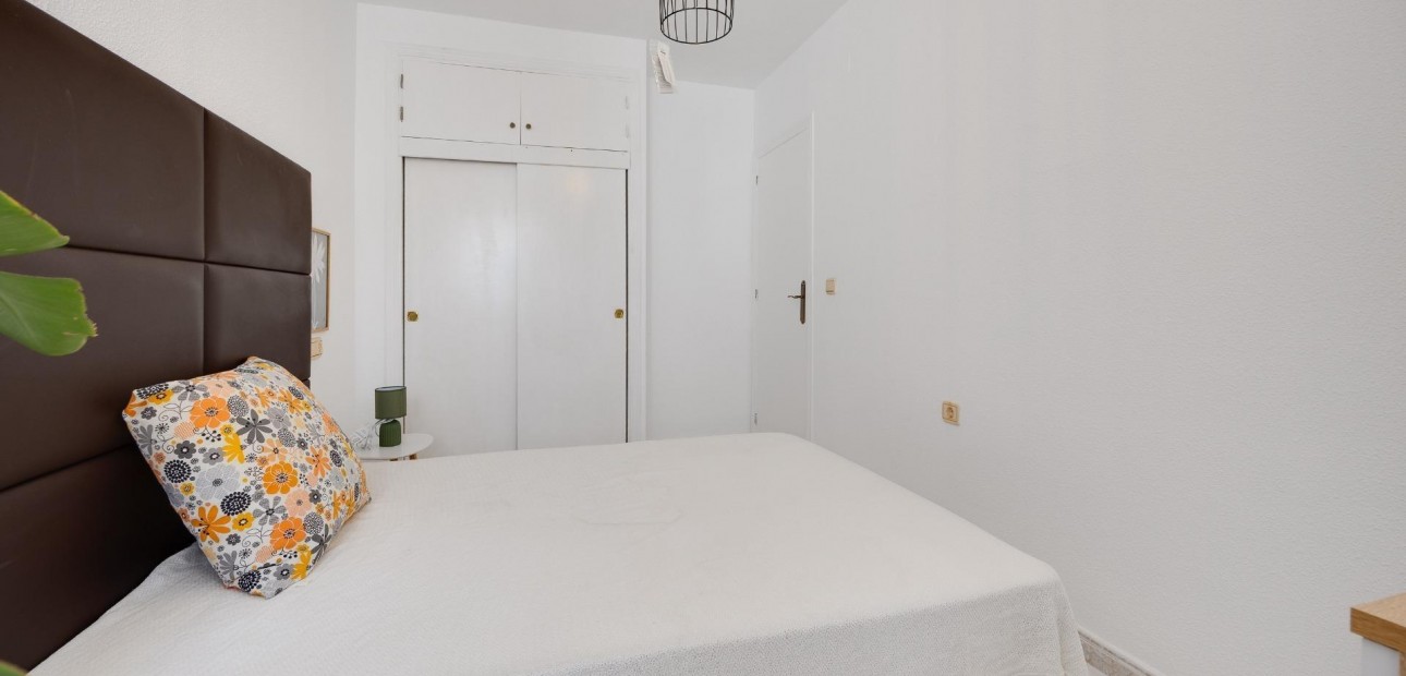 Venta - Apartamento / piso -
Torrevieja - Zona los Frutales