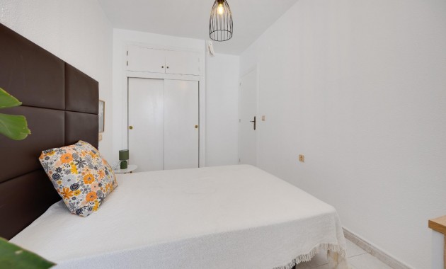Venta - Apartamento / piso -
Torrevieja - Zona los Frutales