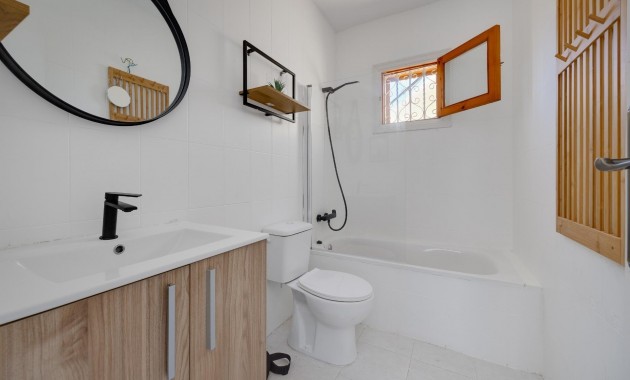 Venta - Apartamento / piso -
Torrevieja - Zona los Frutales