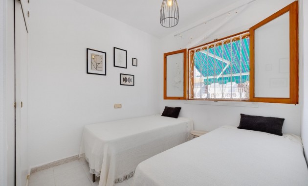 Venta - Apartamento / piso -
Torrevieja - Zona los Frutales