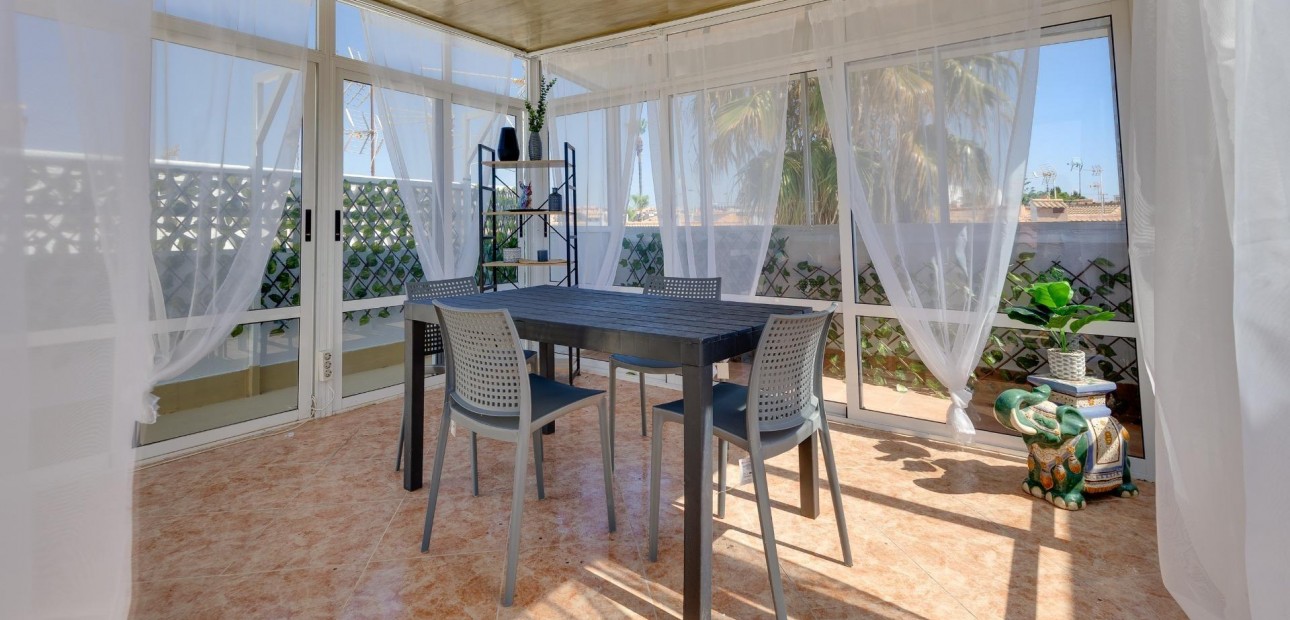 Venta - Apartamento / piso -
Torrevieja - Zona los Frutales