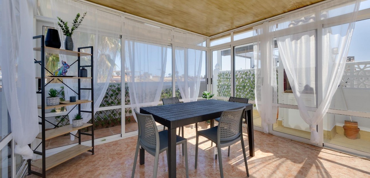 Venta - Apartamento / piso -
Torrevieja - Zona los Frutales