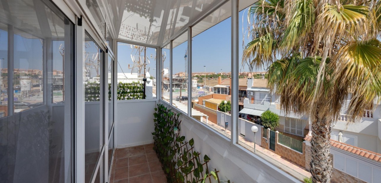 Venta - Apartamento / piso -
Torrevieja - Zona los Frutales