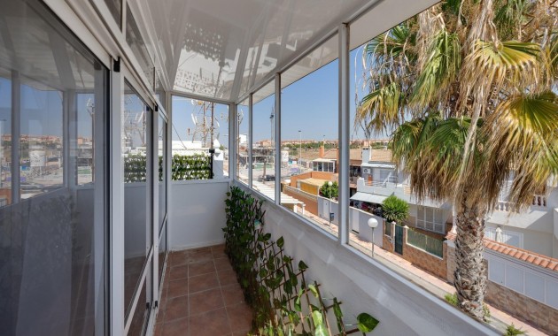 Venta - Apartamento / piso -
Torrevieja - Zona los Frutales