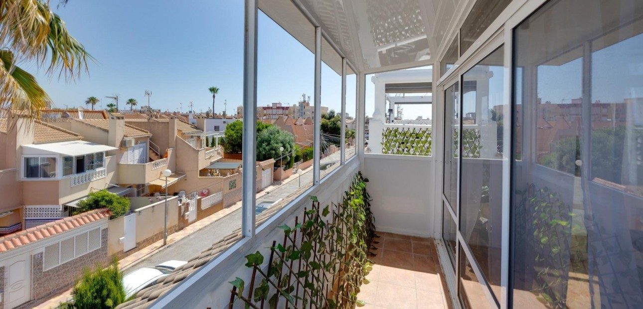 Venta - Apartamento / piso -
Torrevieja - Zona los Frutales