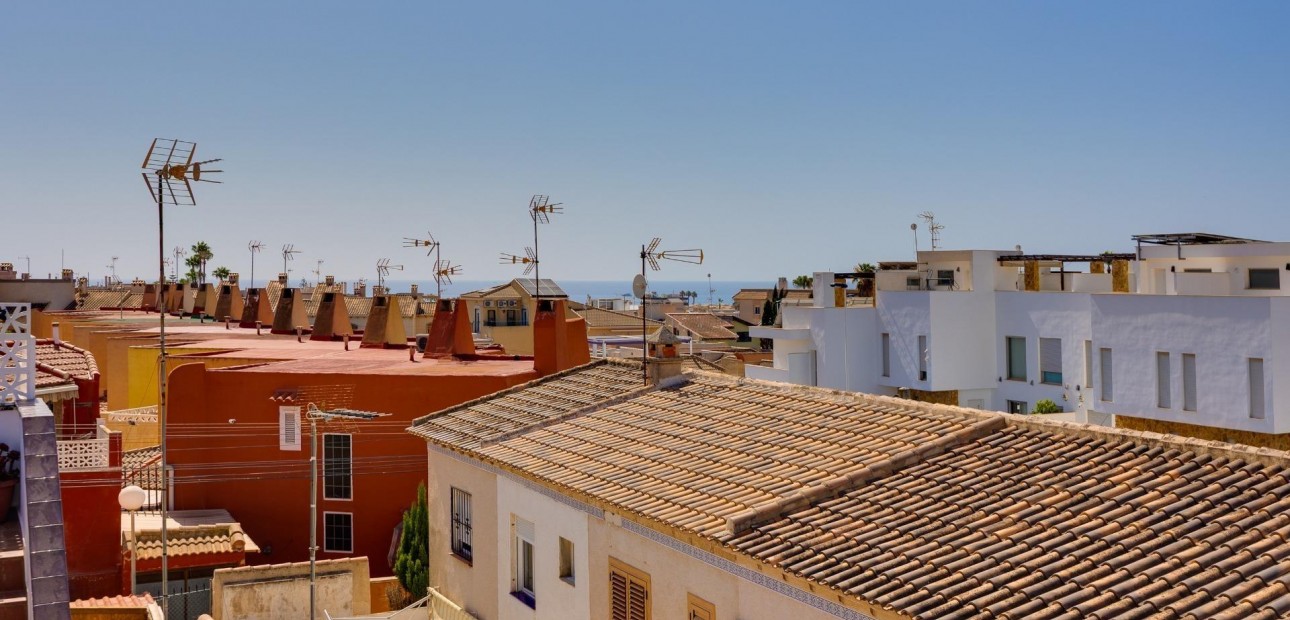 Venta - Apartamento / piso -
Torrevieja - Zona los Frutales