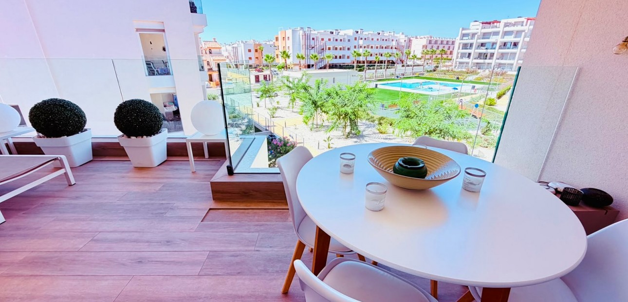 Venta - Apartamento / piso -
Orihuela Costa - Villamartin