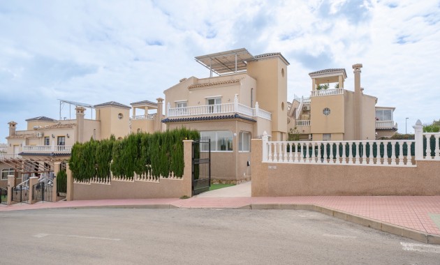 Venta - Detached Villa -
Orihuela Costa - Villamartin