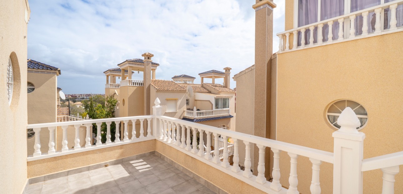 Venta - Detached Villa -
Orihuela Costa - Villamartin
