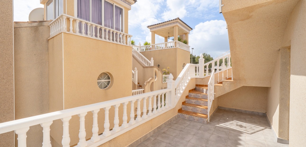 Venta - Detached Villa -
Orihuela Costa - Villamartin