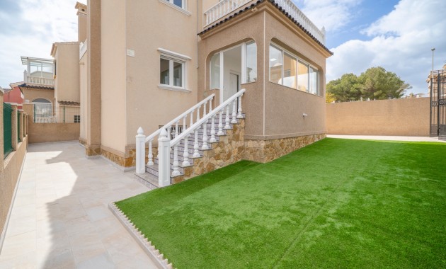 Venta - Detached Villa -
Orihuela Costa - Villamartin