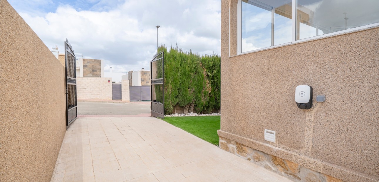 Venta - Detached Villa -
Orihuela Costa - Villamartin