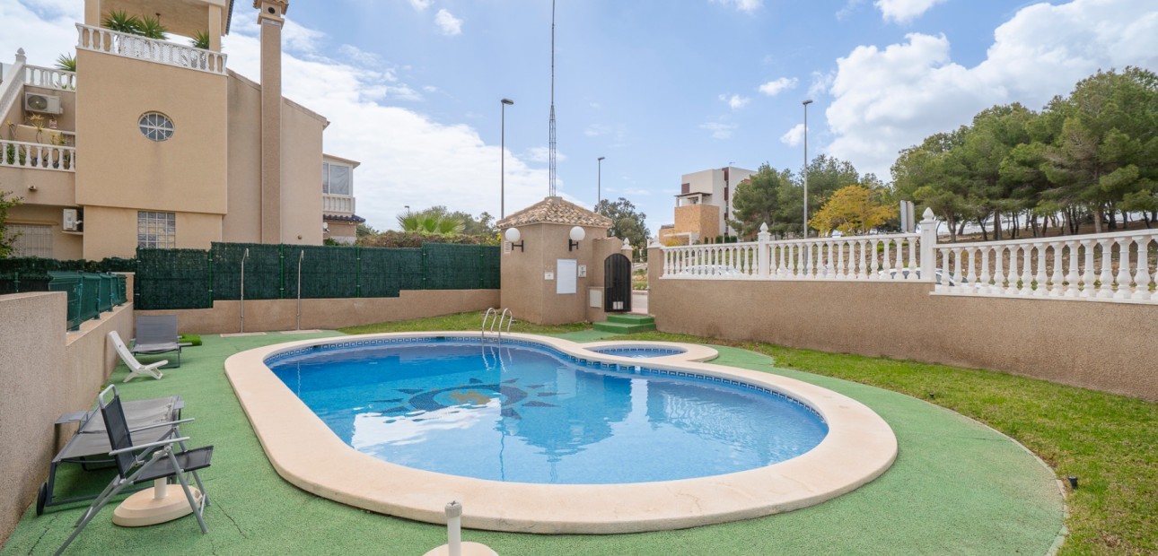 Venta - Detached Villa -
Orihuela Costa - Villamartin