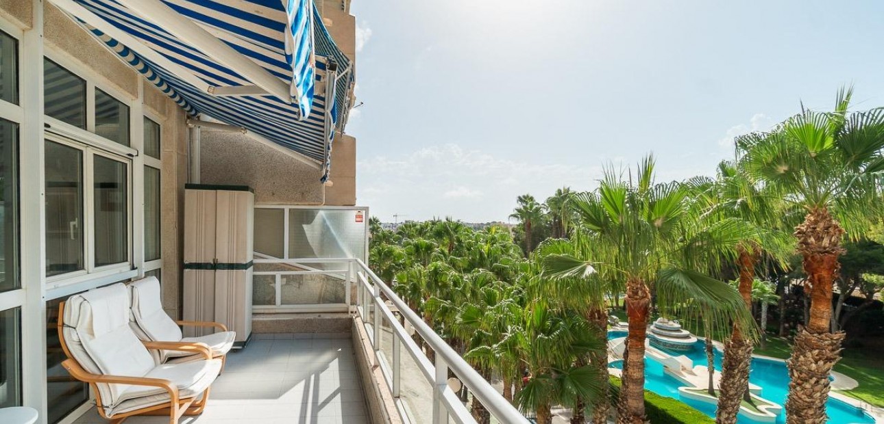 Venta - Apartamento / piso -
Orihuela Costa - Campoamor